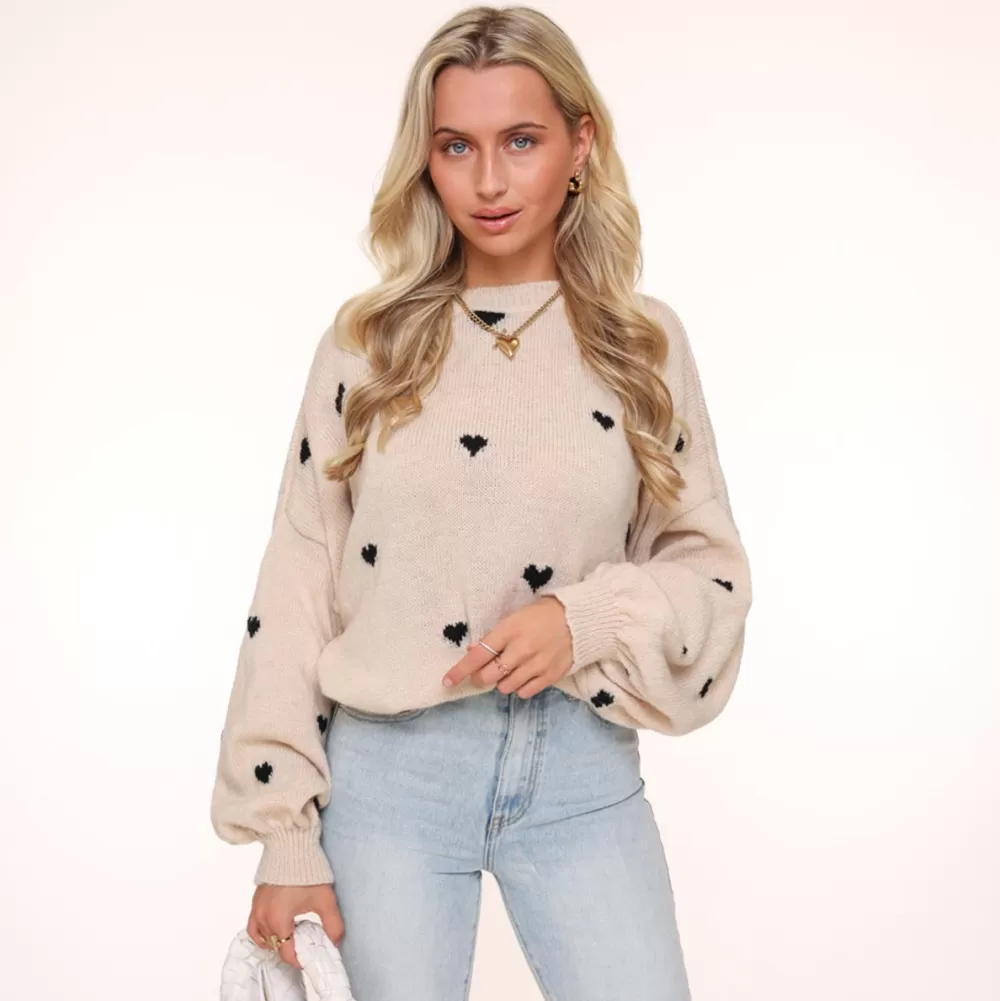 Beige Multiple Hearts-Sweater<Olivia & Kate Sale