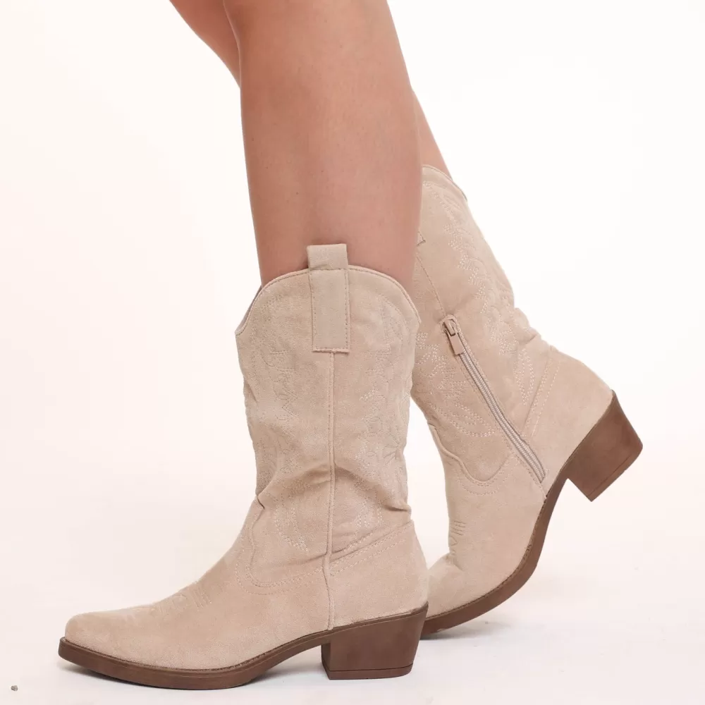 Creme Suede Cowboy-Boots<Olivia & Kate New