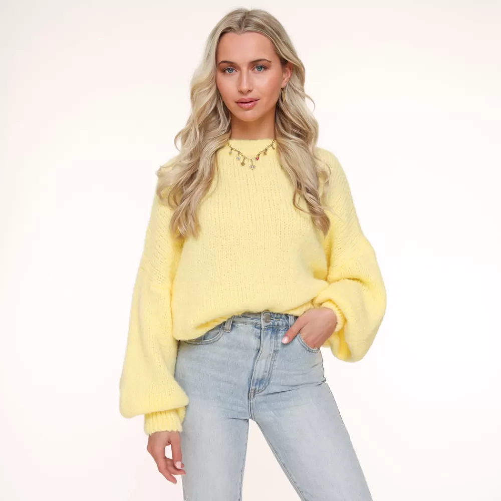 Light Yellow Wool Knitted-Sweater<Olivia & Kate Store