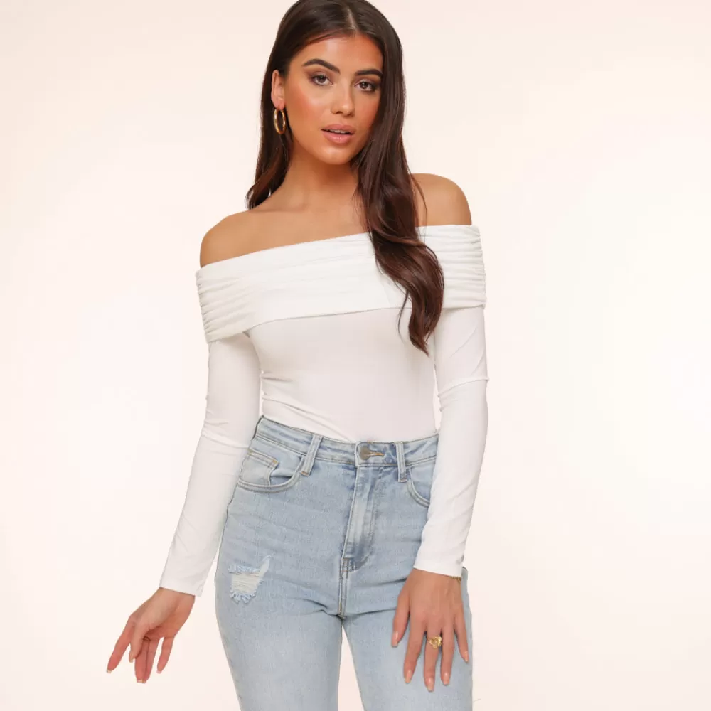 White Off Shoulder-Top<Olivia & Kate Discount